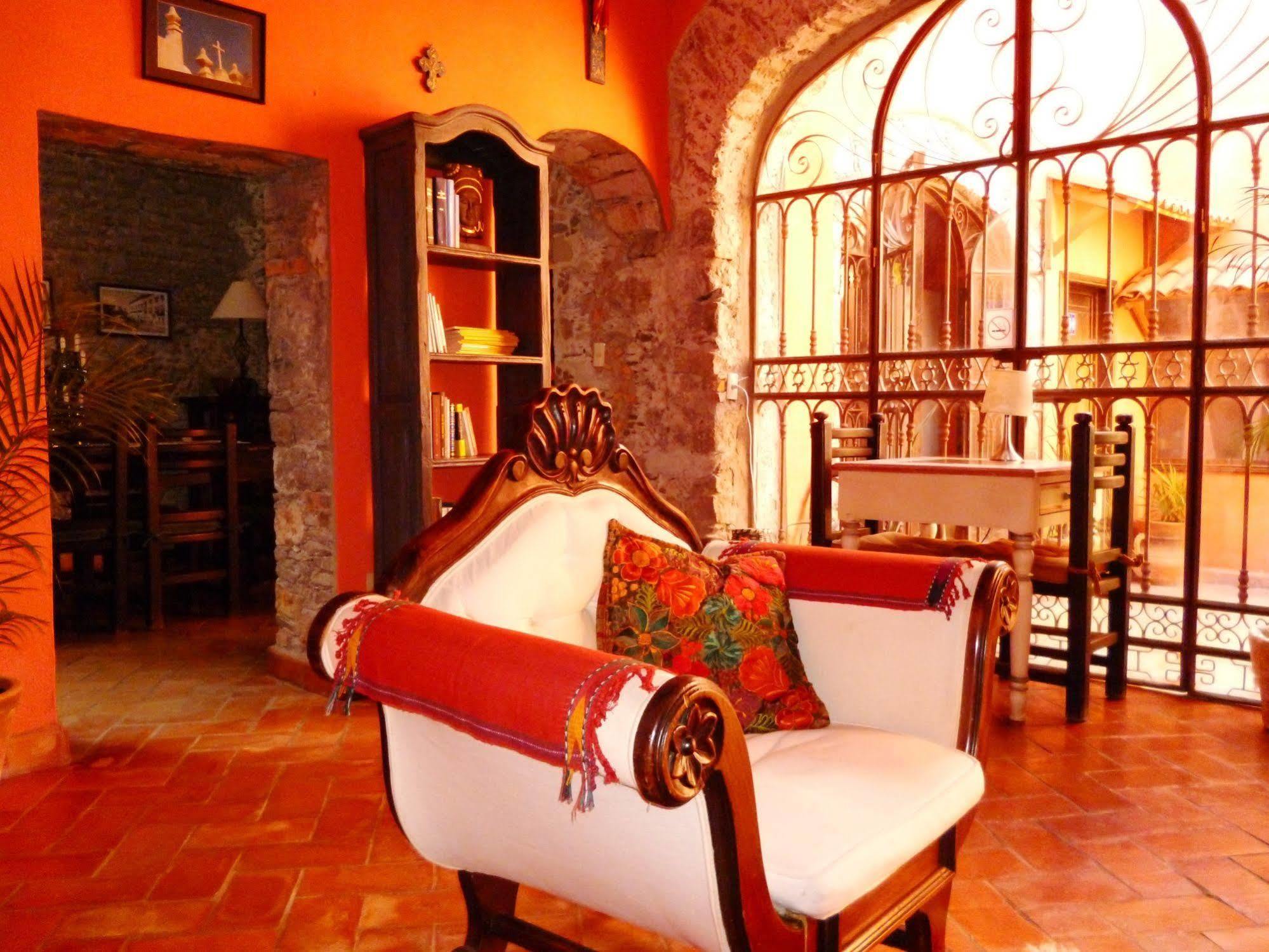 Casa Colibri 3*